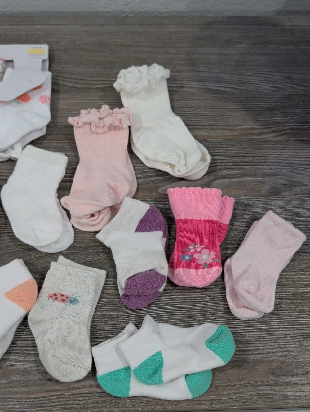 Lot 21 Pair Baby Girl Socks Newborn to 6 Months Carter's Baby Gap Pig Slippers